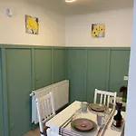 Bo's 35 Apartman *