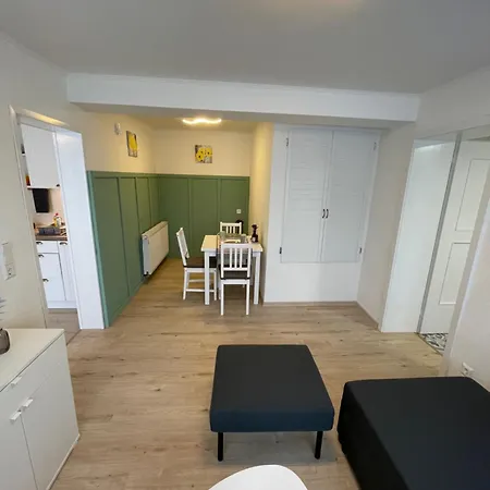 Bo's 35 Apartment