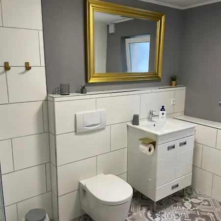 Bo's 35 Apartment